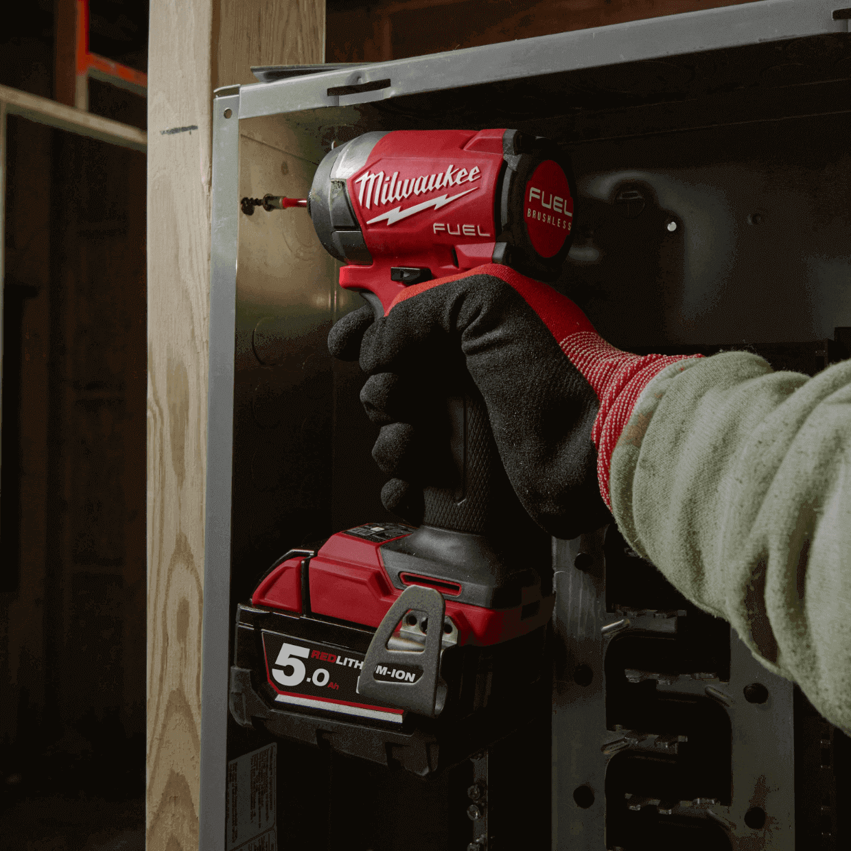 Milwaukee impact driver m18 fuel brushless hot sale